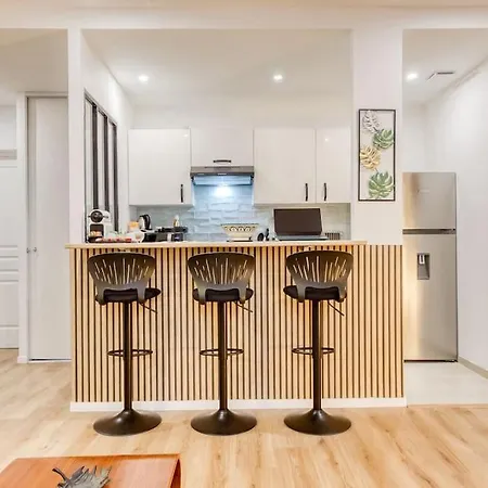 Apartament 1 Minute Du Metro Ligne 11 Emplacement Ideal Noisy-le-Sec